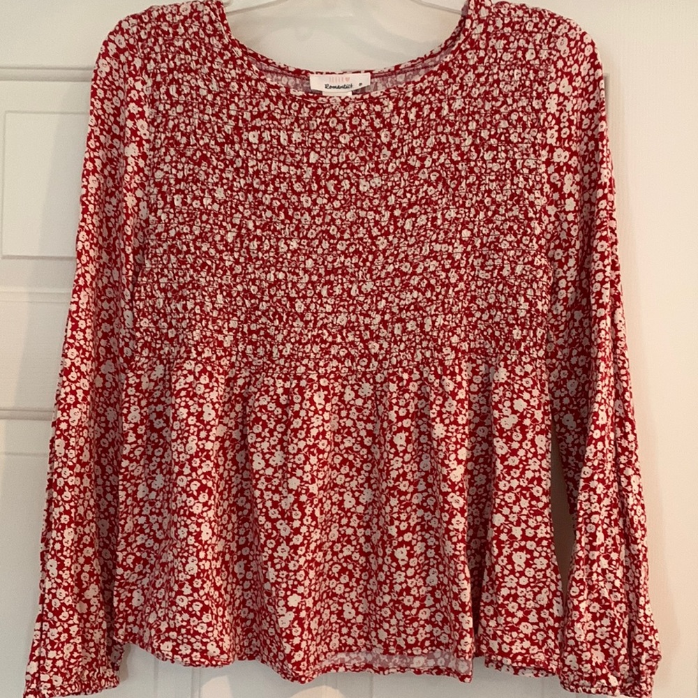 Urban Romantics. Electric smoked top wit loss bottom